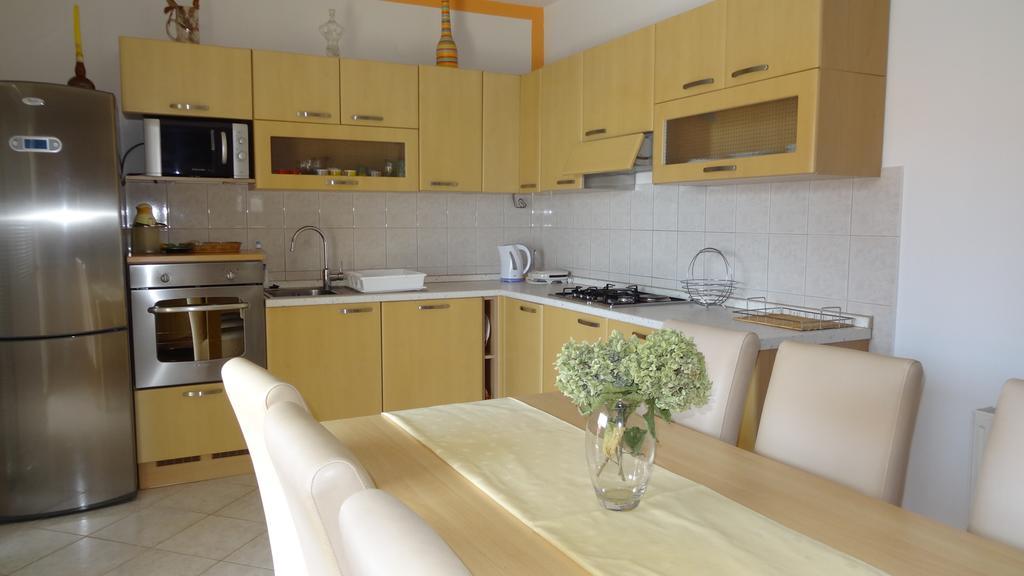 Apartments Braco Seget Vranjica Exterior photo
