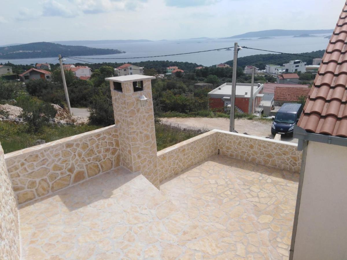 Apartments Braco Seget Vranjica Exterior photo